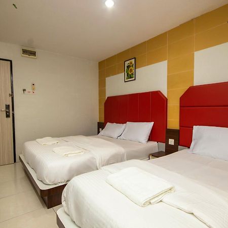 Jq Happy Lumut Hotel Екстериор снимка