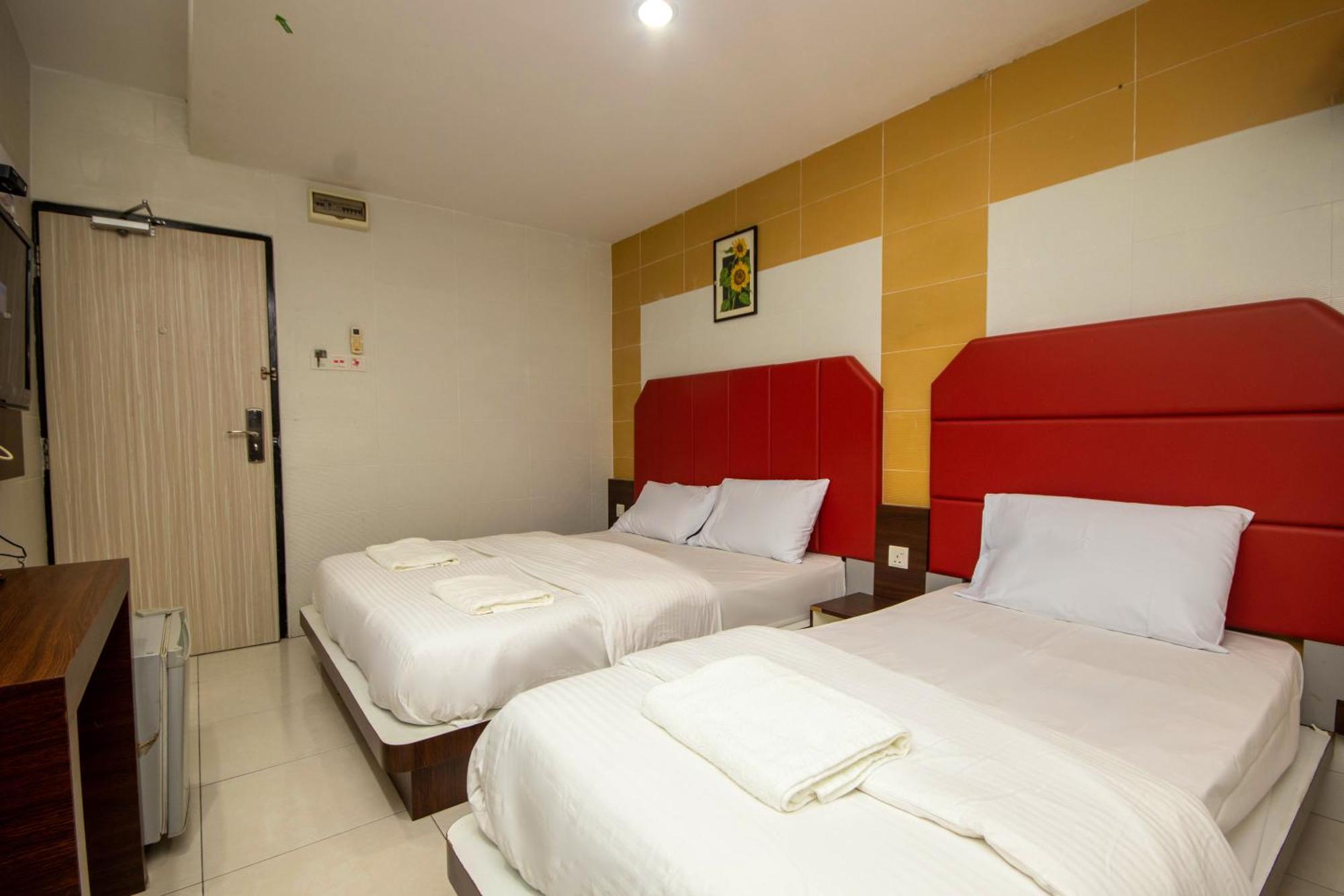 Jq Happy Lumut Hotel Екстериор снимка