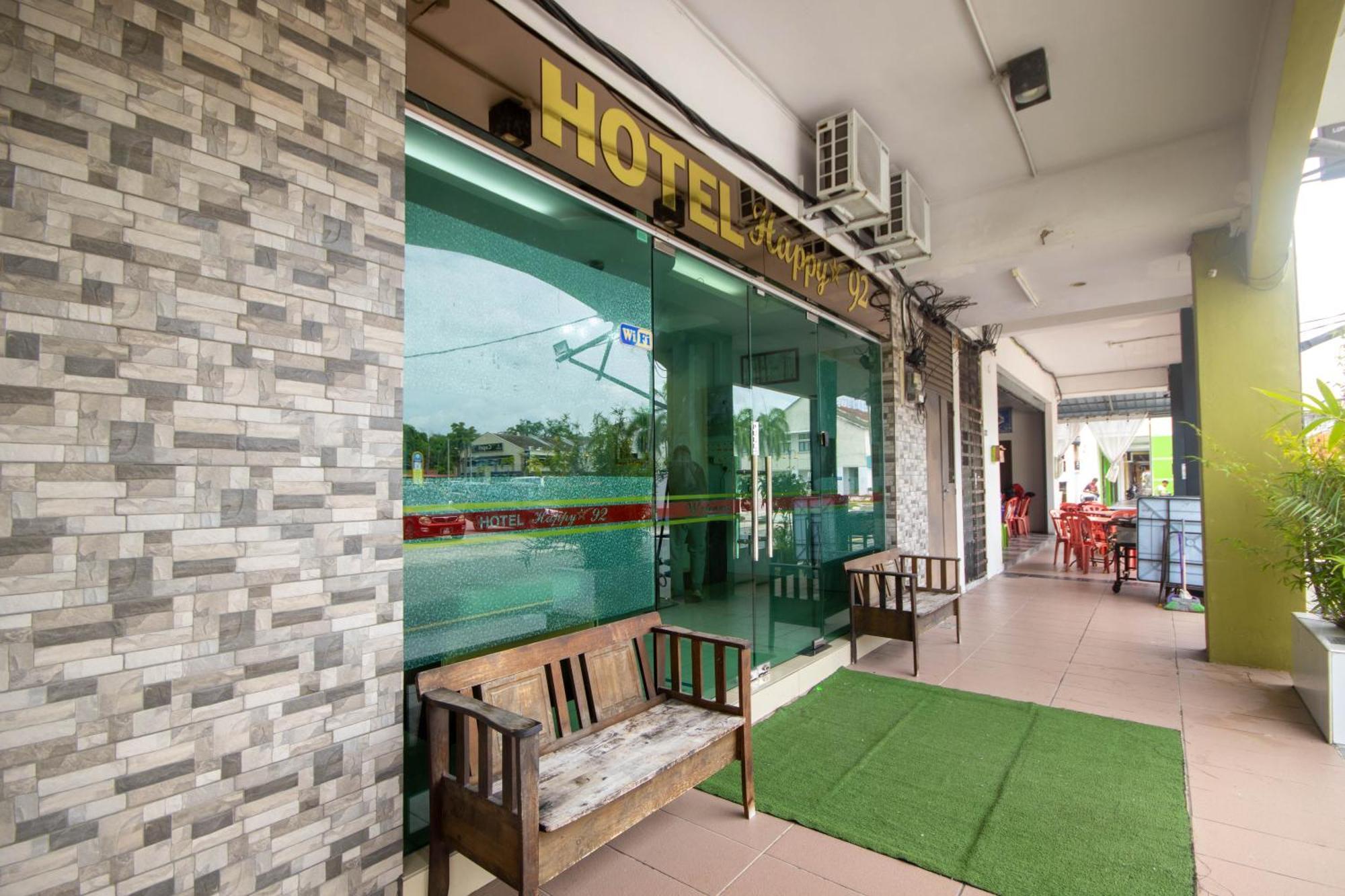 Jq Happy Lumut Hotel Екстериор снимка